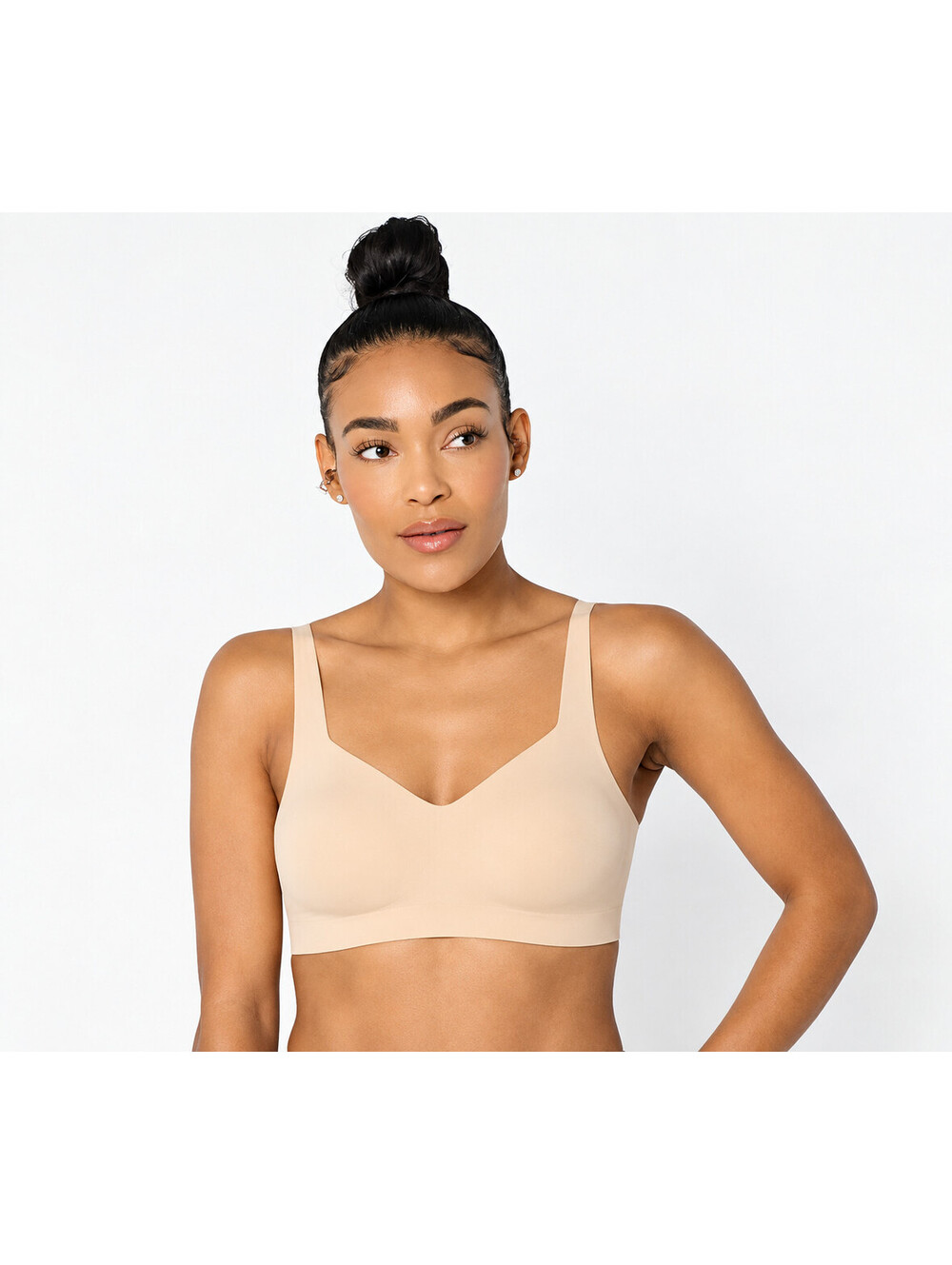 Evelyn & Bobbie Beyond Adjustable Strap Seamless Wirefree Bra Sand, Size Medium